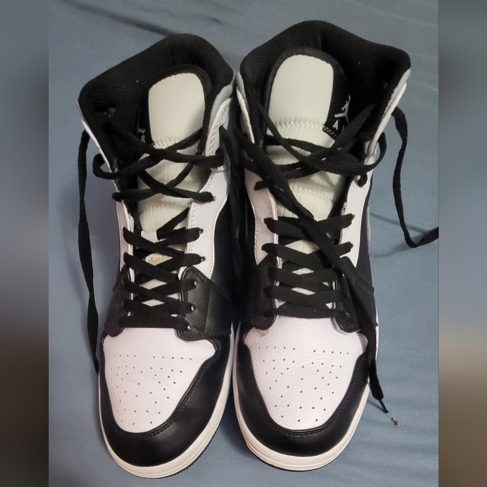 Jordan 1 mid high shadow shoes